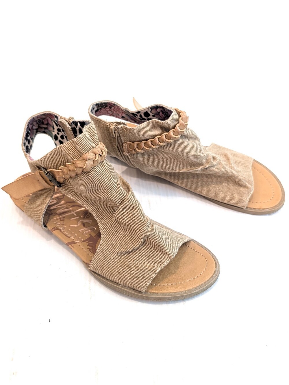 BLOWFISH Women’s Braided Strap Cut-out Tan Canvas Open-Toe Sandals Size 9